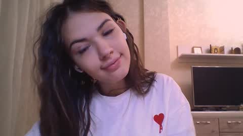 Jennifer online show from November 20, 5:47 pm