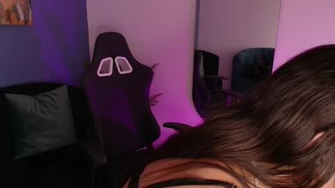 Snapshot of johanna_angel_ chatting on October 2, 1:27 pm johanna_angel_ online show from October 2, 1:27 pm