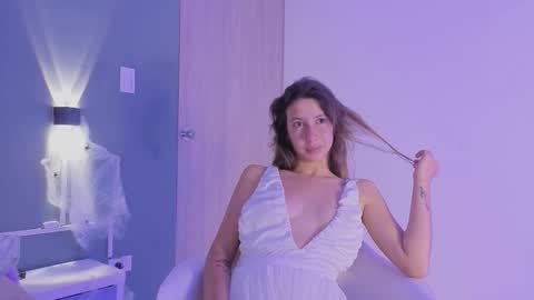 jolie_lov online show from October 29, 2:31 pm