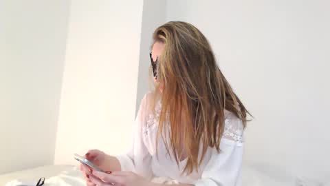 Rose online show from December 10, 8:40 am