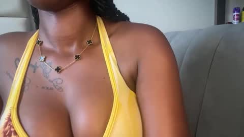 jolly_pretty online show from September 12, 7:07 am