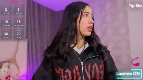 Joselyn  online show from July 14, 1:16 pm