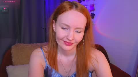 Snapshot of joyce_jones chatting on February 2, 7:35 pm joyce_jones online show from February 2, 7:35 pm