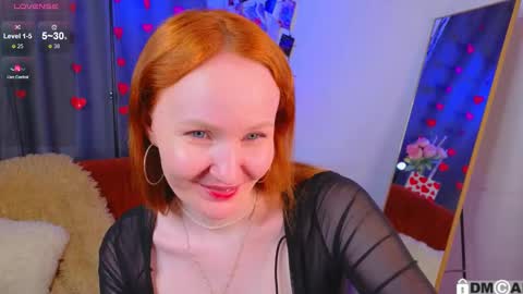 Snapshot of joyce_jones chatting on March 6, 7:10 pm joyce_jones online show from March 6, 7:10 pm