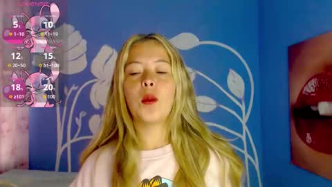 Juanita online show from March 8, 11:25 am