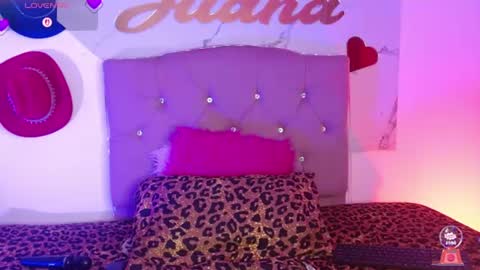 Juanita online show from June 19, 2:05 am