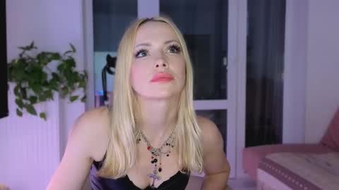 Goddess Julia online show from October 24, 6:37 pm