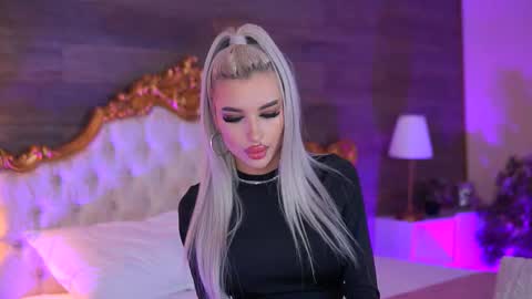 Jessye online show from September 14, 8:29 pm