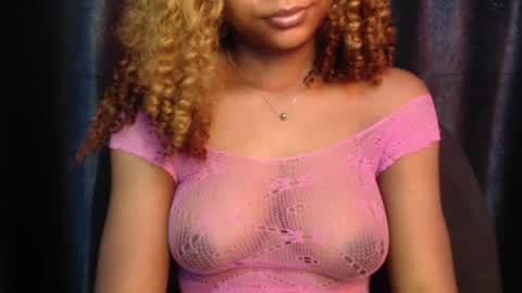 Snapshot of juicy_plumx chatting on February 14, 7:59 am Wet Baddie online show from February 14, 7:59 am