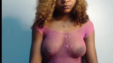 Snapshot of juicy_plumx chatting on February 23, 8:55 am Wet Baddie online show from February 23, 8:55 am