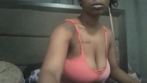 JuicyExotic online show from December 5, 12:32 am