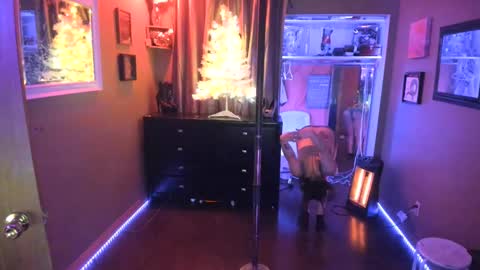 Snapshot of juicyjayxxx69 chatting on December 22, 3:00 am juicyjayxxx69 online show from December 22, 3:00 am