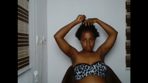 Snapshot of juicykinkx chatting on October 17, 6:55 pm juicykinkx online show from October 17, 6:55 pm
