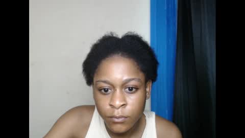 Snapshot of juicynwetx chatting on February 25, 7:20 am juicynwetx online show from February 25, 7:20 am