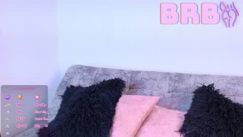 Jules and Gia online show from July 23, 9:28 am