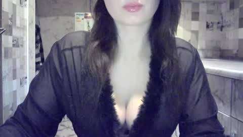 julia69009 online show from July 27, 9:01 pm
