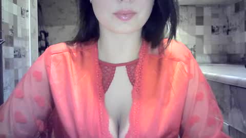 julia69009 online show from July 18, 8:33 pm