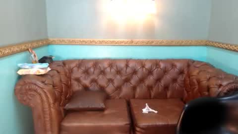 julia_bliss online show from May 15, 4:43 pm