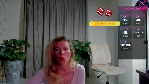 julia_giulia online show from March 16, 6:34 pm