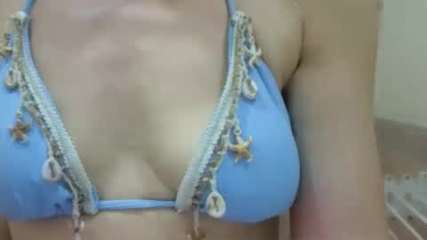 julia_giulia online show from October 1, 9:14 am