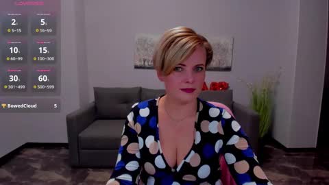 Julia online show from February 19, 1:28 pm