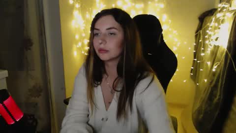 juliagraceof online show from March 20, 9:52 pm