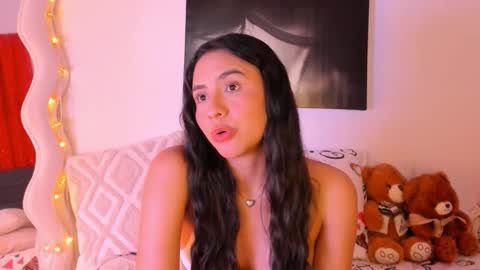 Juliana online show from March 11, 2:05 am