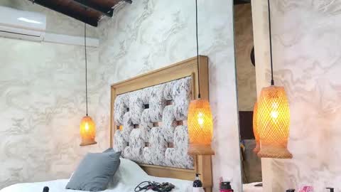 Snapshot of juliana_mendez25 chatting on September 10, 7:47 pm juliana_mendez25 online show from September 10, 7:47 pm