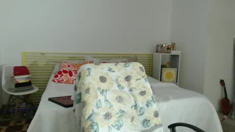 juliana_news online show from October 4, 1:22 am