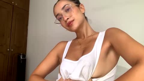 Juliana Montenegro online show from September 12, 7:21 pm