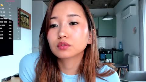 julia online show from December 17, 8:56 am
