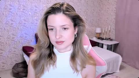 Snapshot of julie_flores chatting on January 5, 4:16 pm Julie online show from January 5, 4:16 pm