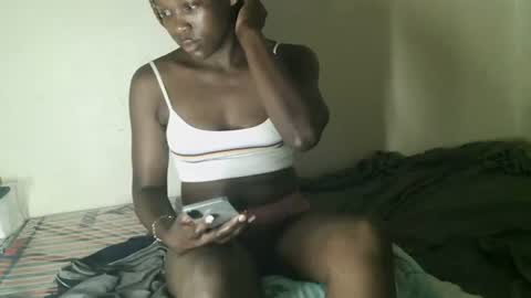 juliebae1 online show from August 3, 1:28 pm