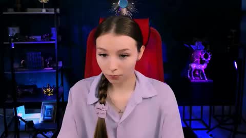 juliedaniel online show from January 19, 8:10 am