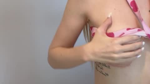 Snapshot of juliejuliette chatting on February 14, 2:12 pm Julia online show from February 14, 2:12 pm