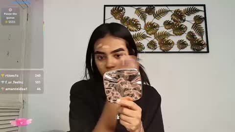 Snapshot of julieta_aguilar chatting on September 25, 7:34 pm Juli online show from September 25, 7:34 pm