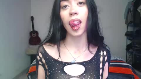 Snapshot of julieta_de_los_angeles chatting on October 14, 4:53 pm Julieta online show from October 14, 4:53 pm