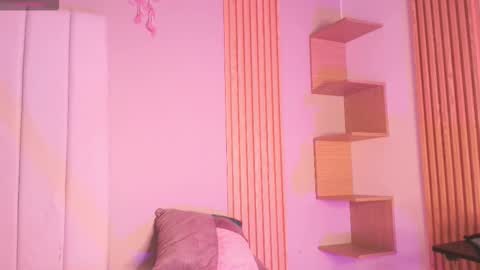 Julieta  IG juietaflower06 online show from March 10, 11:14 am