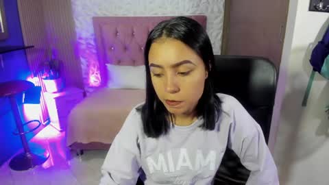julieta_fn online show from July 31, 2:29 pm