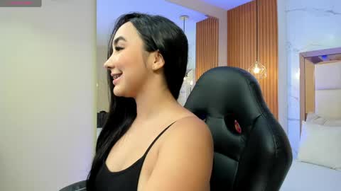     online show from April 29, 10:04 pm