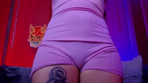 Snapshot of julieta_russell chatting on September 30, 12:11 pm Julieta online show from September 30, 12:11 pm