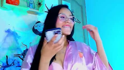 Snapshot of julietaa1_ chatting on October 9, 1:54 am juli online show from October 9, 1:54 am