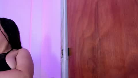 julietakane online show from February 24, 6:12 am