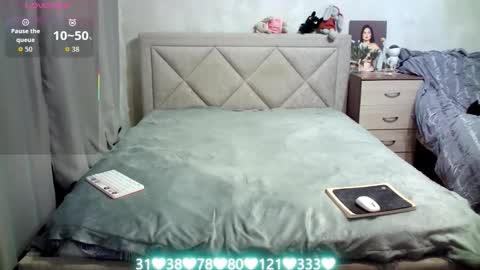 Julietkitty online show from November 18, 5:41 am