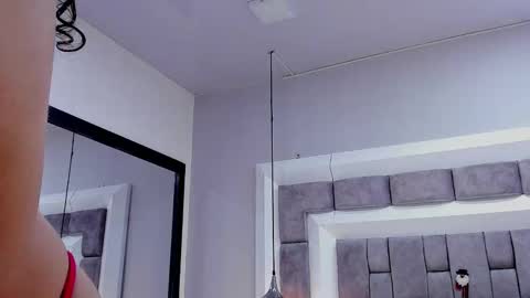 Hi guys It is a pleasure to have you here I am Julieta  online show from November 27, 12:52 pm