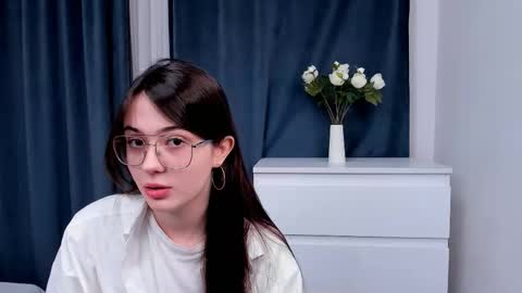 Leila online show from March 15, 7:38 pm