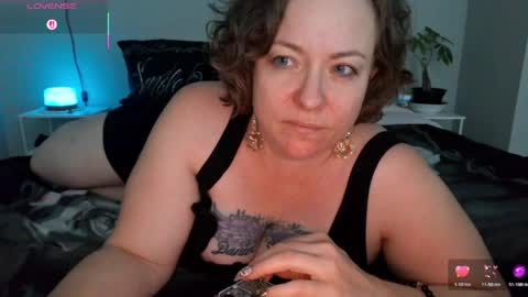Juli Monroe online show from May 3, 4:16 am