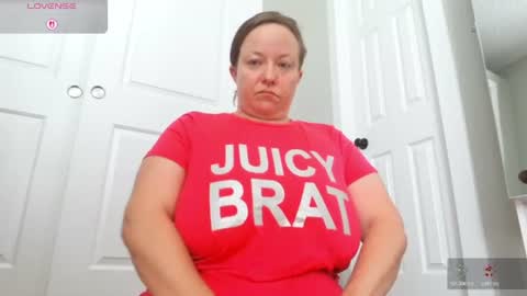 Juli Monroe online show from July 19, 2:52 pm
