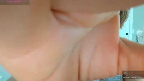 Juli Monroe online show from June 25, 1:24 pm