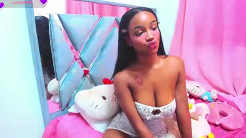 julitpink online show from June 10, 7:01 pm